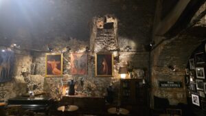 krakow vintage shopping tour
